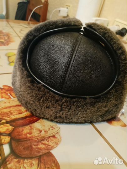 Мужская кожаная кепка зимняя