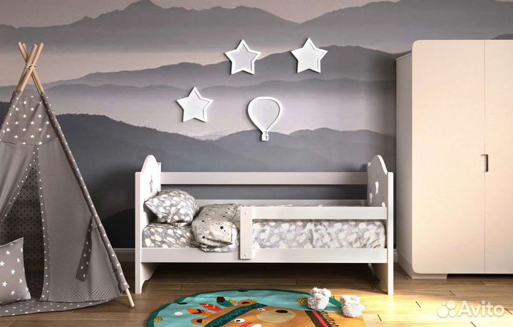 Кровать подростковая со звездочками