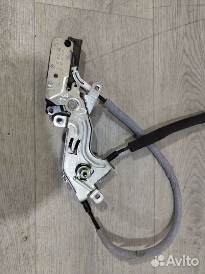 Замок двери багажника задний левый LADA Largus