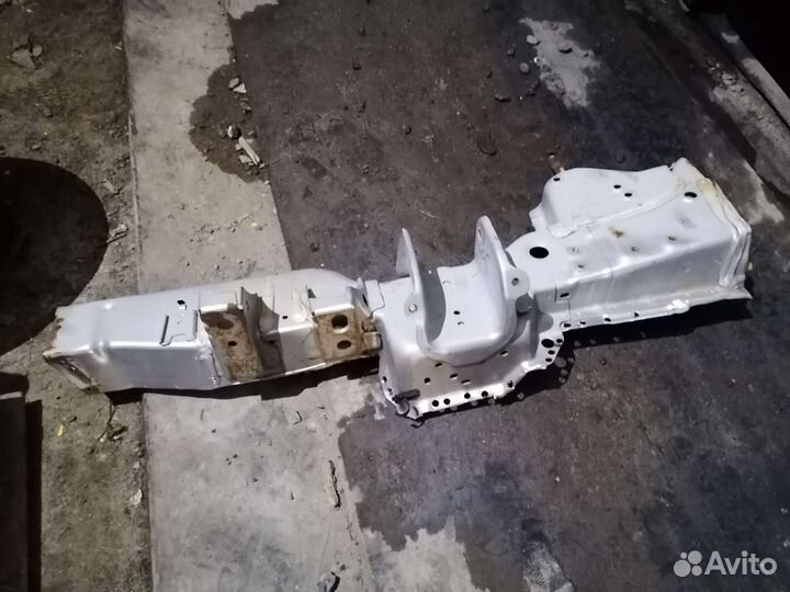 Лонжерон mitsubishi outlander 1 поколения