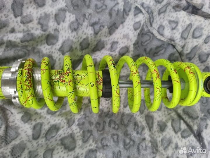 Амортизатор на мотоцикл