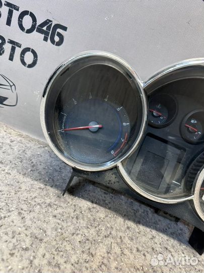 Панель приборов Chevrolet Cruze J300