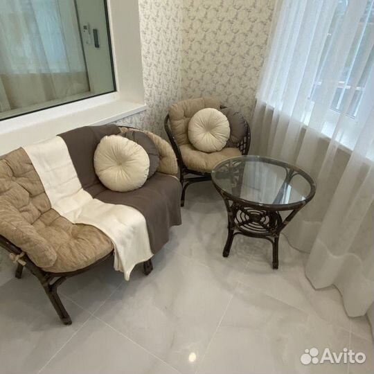Диванчик из ротанга