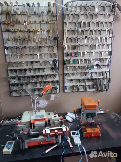 Продам бизнес ремонт обуви и изготовление ключей