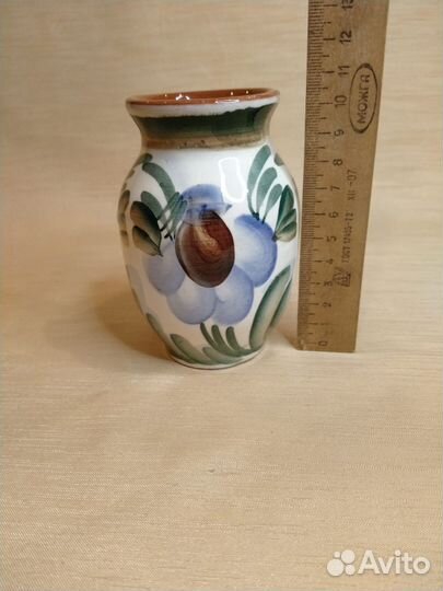 Небольшая ваза для цветов, керамика