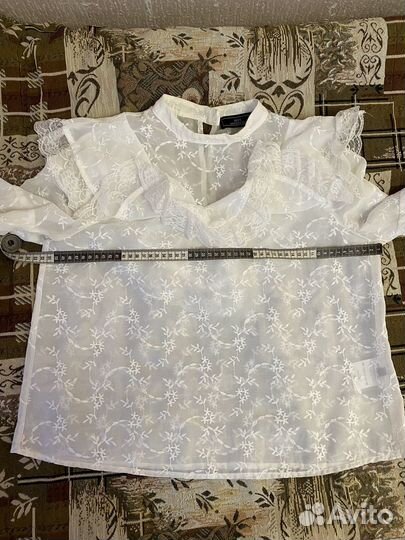 Блуза с воланами