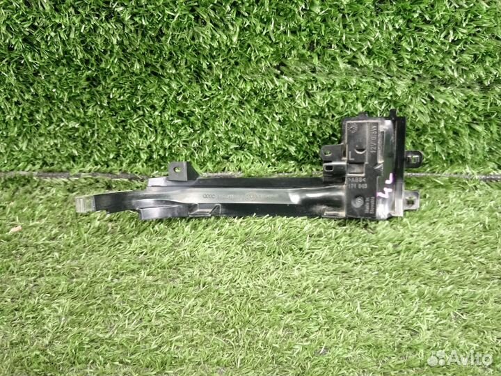 Повторитель поворота в зеркало левый Audi A5 8T 8T