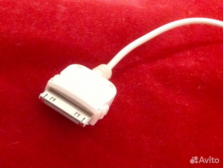 Зарядное устройство для iPod Nano 4