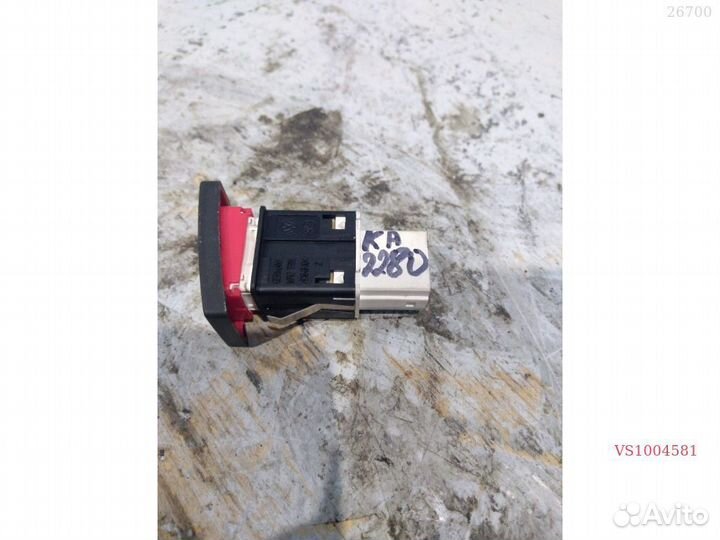 S1004581 Кнопка аварийной сигнализации volkswagen