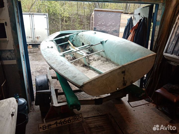 Лодка парусная (яхта)