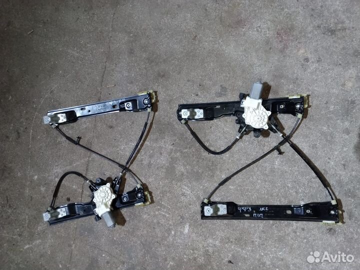 Стеклоподъемник передний на Форд Фокус 3 2014г