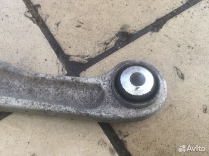 Рычаг подвески верхний задний левый Mercedes