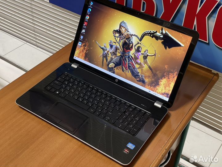 Ноутбук HP 17 дюймов / ssd / 4 ядра