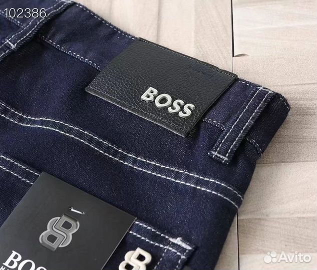 Джинсы Boss