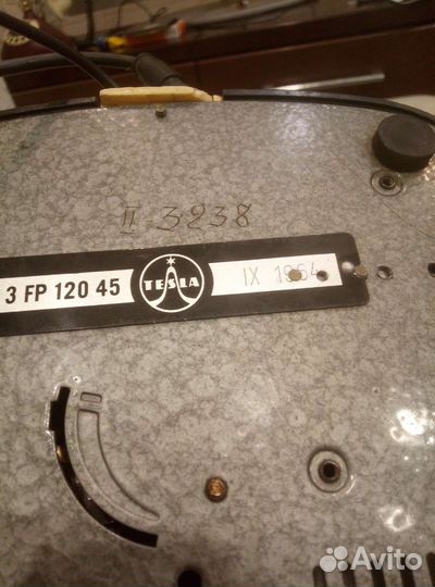 Старинный телефон