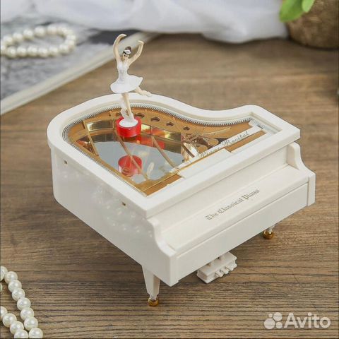 Музыкальная шкатулка с балериной