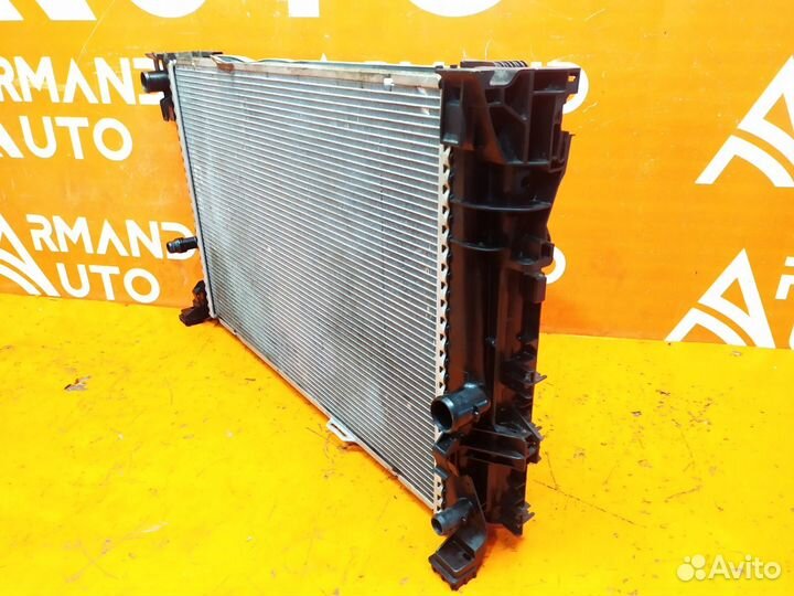 Радиатор двигателя (двс) Mercedes Gla-Class X156