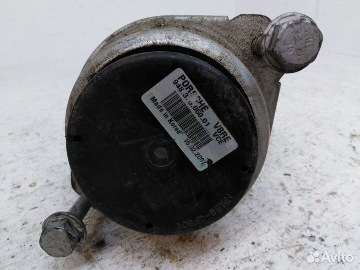 Подушка двигателя Порше