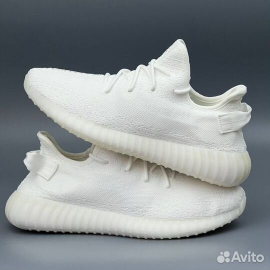 Белые Yeezy Boost 350 стильные