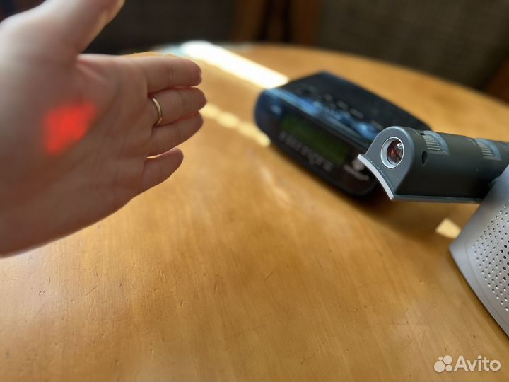 Электронные часы-будильники с радио