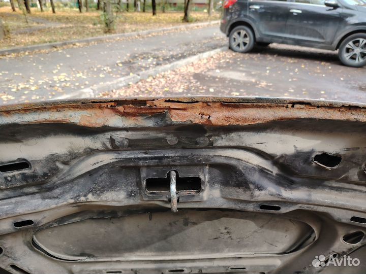 Капот Volkswagen Passat B5+