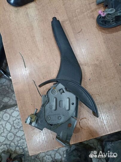 Ручник Nissan Tiida C11