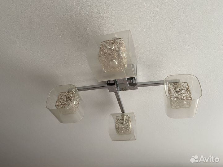 Светильник потолочный