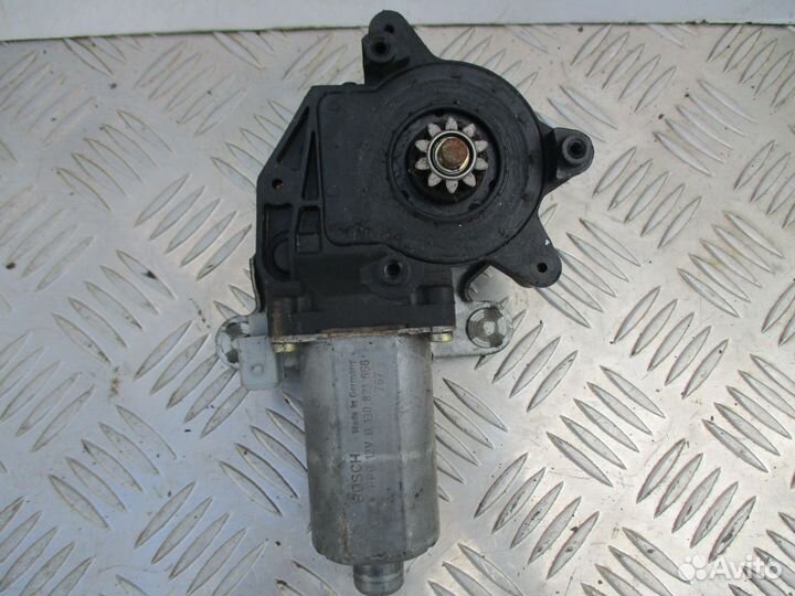 Моторчик стеклоподъемника Mercedes Benz Vito W638