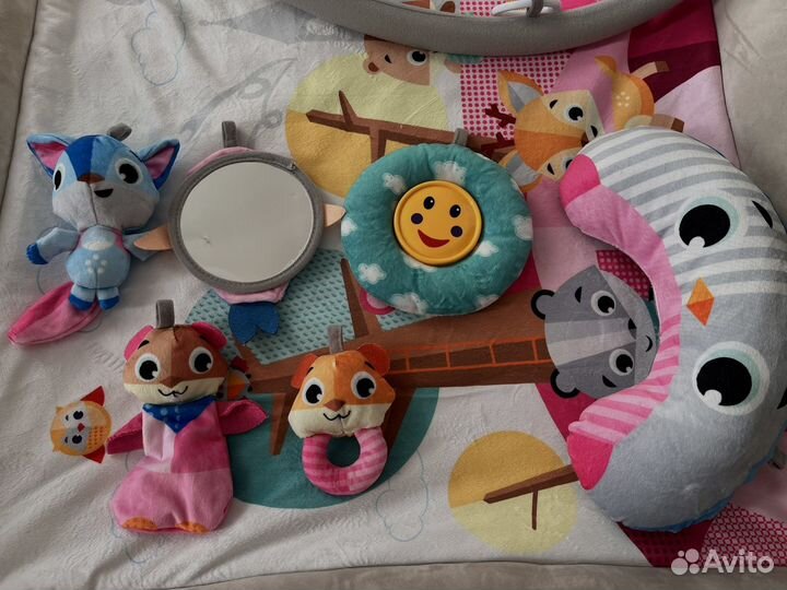 Детский коврик с дугами