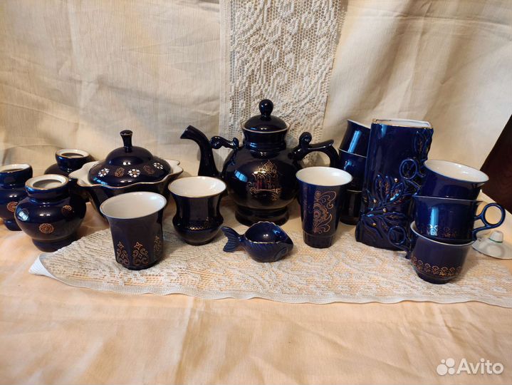 Предметы из синего фарфора