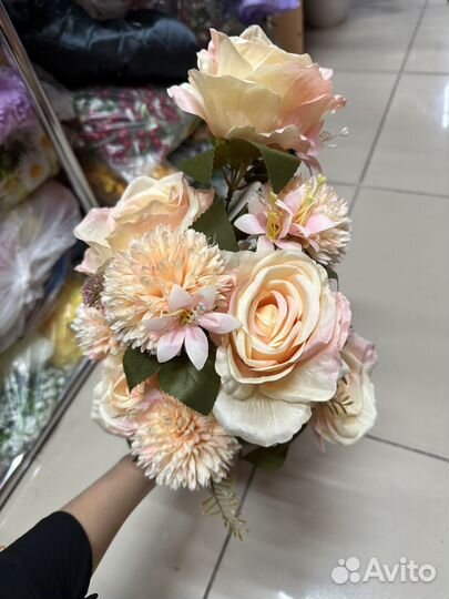 Искуственные цветы, декор