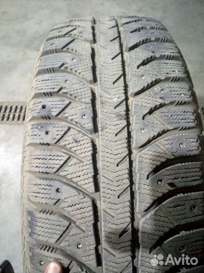 Bridgestone Ice Cruiser 7000 235/65 R17