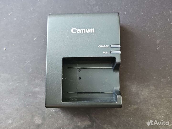 Зарядное устройство Canon lc-e10e