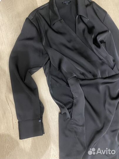 Маленькое черное платье