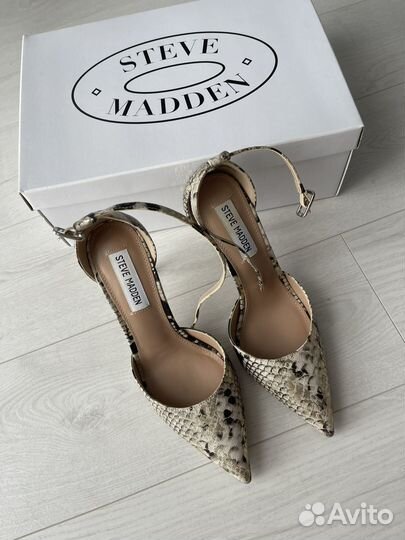 Босоножки женские