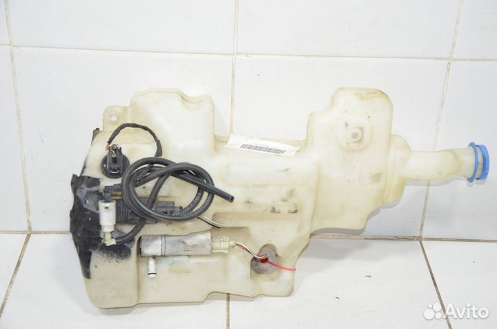 Бачок омывателя Mercedes-Benz R-Class W251 M272