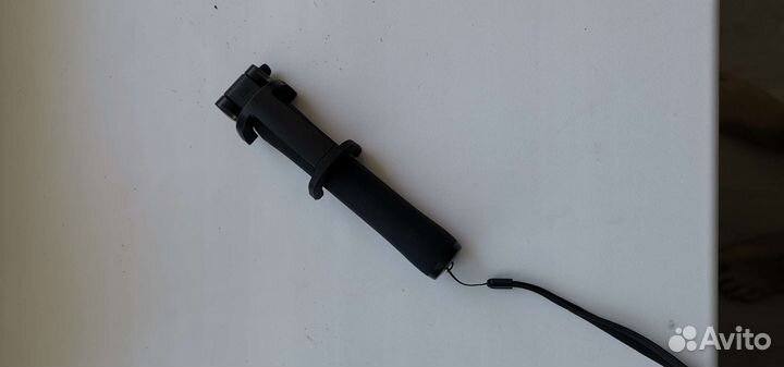 Монопод Xiaomi Mi Bluetooth Selfie Stick
