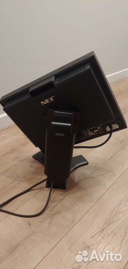 Монитор NEC MultiSync LCD 1990SX 19 дюймов