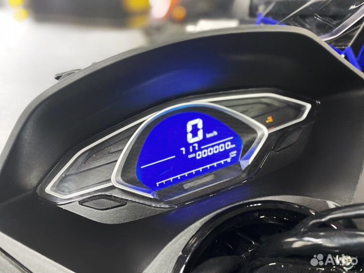 Скутер Vento PCX 200