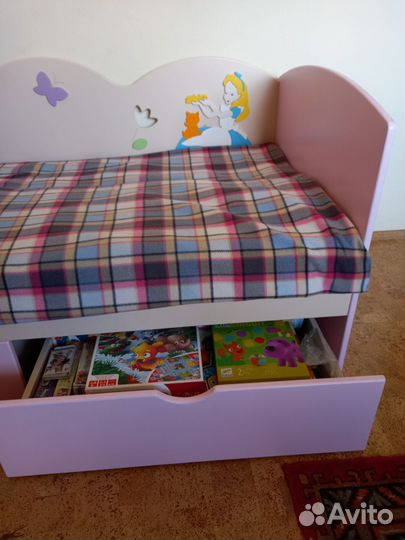 Детская кровать для девочки