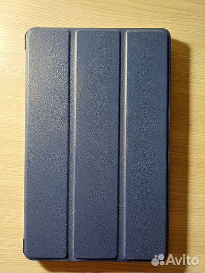 Планшет Lenovo Tab M8