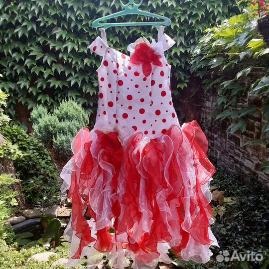 Платье для девочки 6-9лет