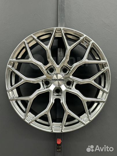 Диск литой Replica Vossen 2 R18 5*114.3 J8 ET35