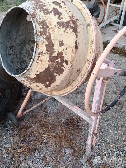 Бетономешалка бу