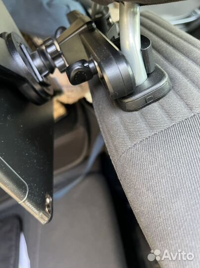 Держатель плашета для авто