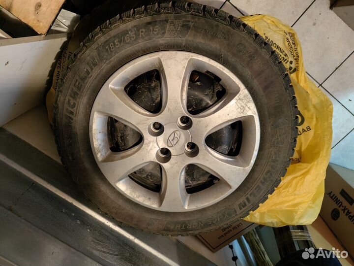 Michelin X-Ice North 4 185/65 R15 92T