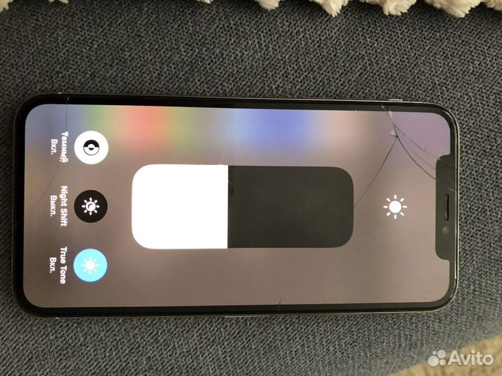 iPhone X, 64 ГБ