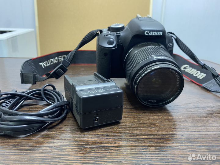 Зеркальная камера Canon EOS 600D Kit