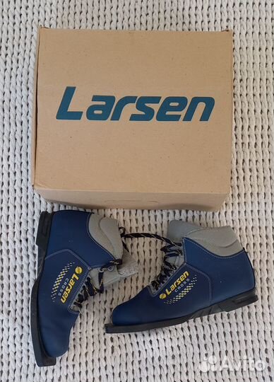 Лыжные ботинки Larsen новые 40 размер