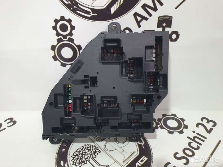 Блок предохранителе задний для BMW F10